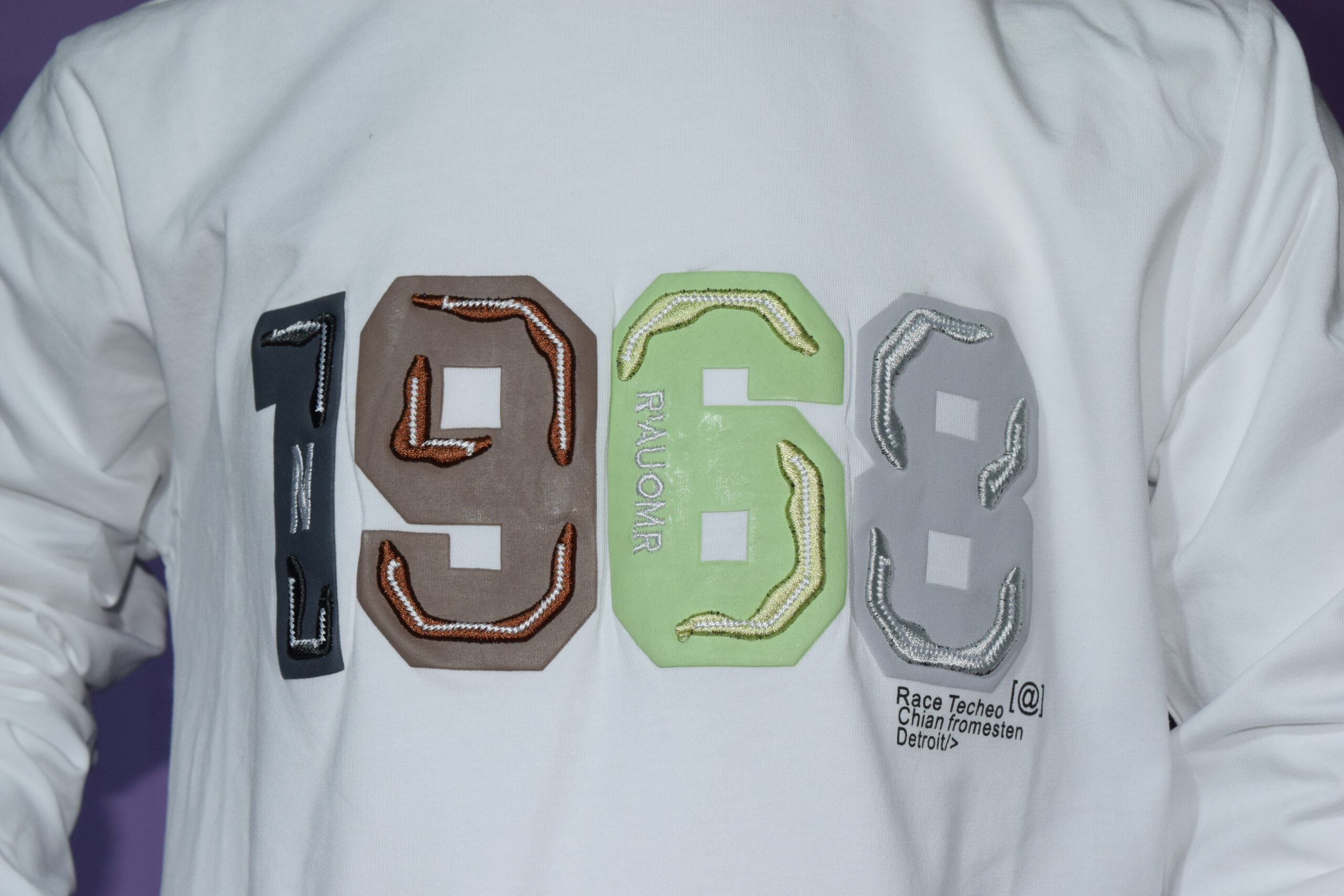white hodded t shirt (imported) white hodded t shirt (imported)